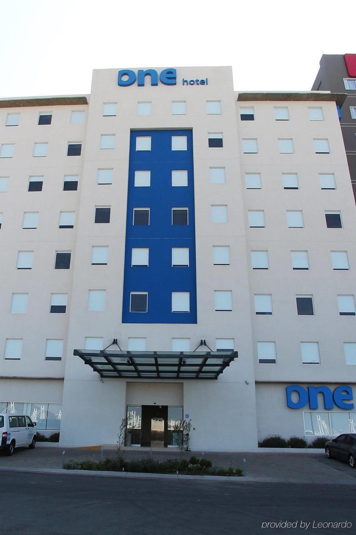 One Queretaro Centro Sur Hotel Екстериор снимка